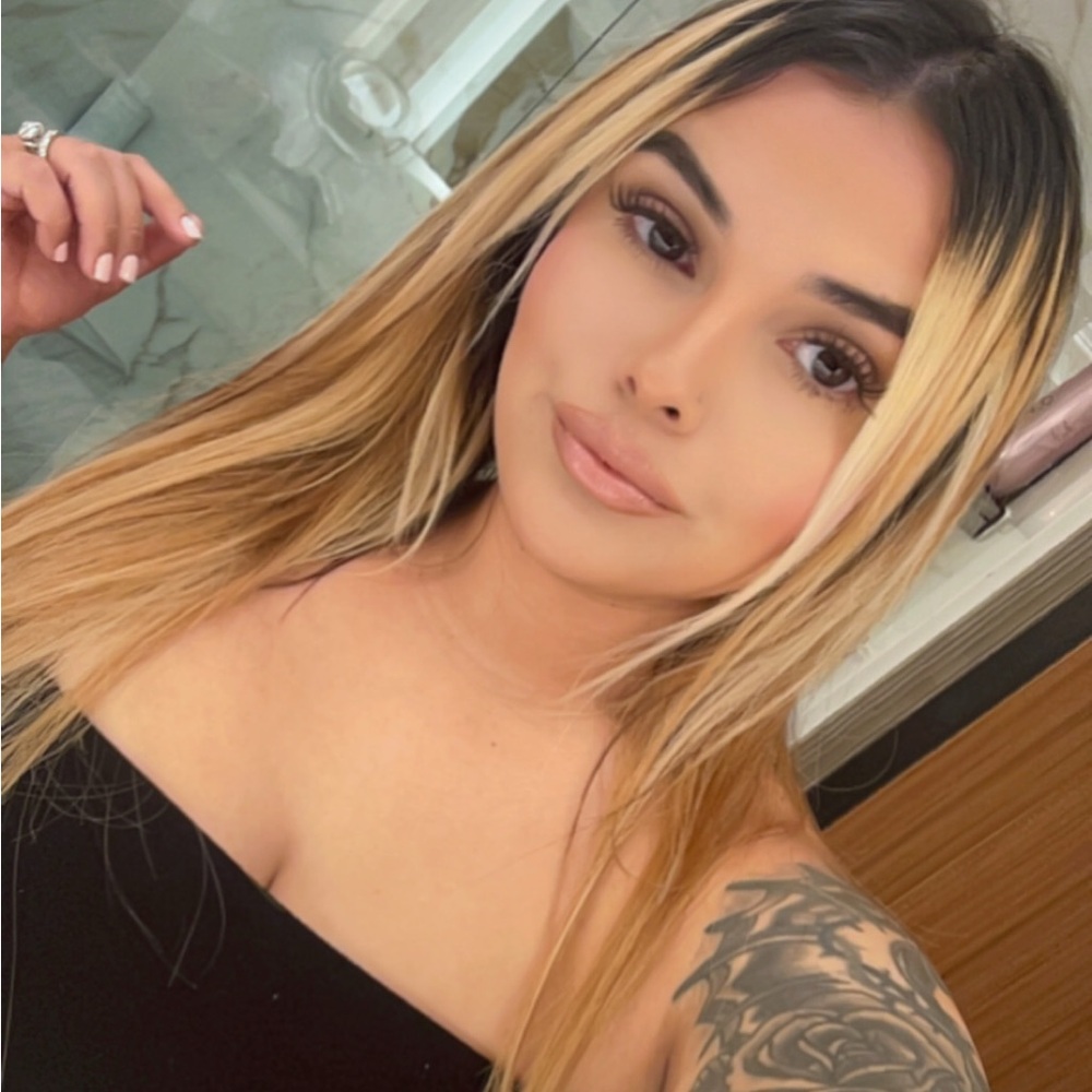 Meet your Posher, Jasmine